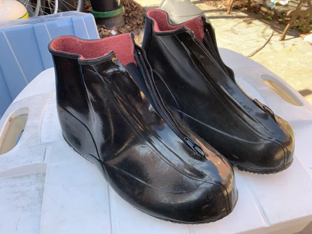 Waterproof Overshoes thumbnail
