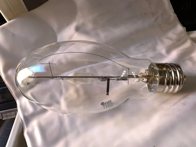 175W metal Halide Bulb. image indicator(3)