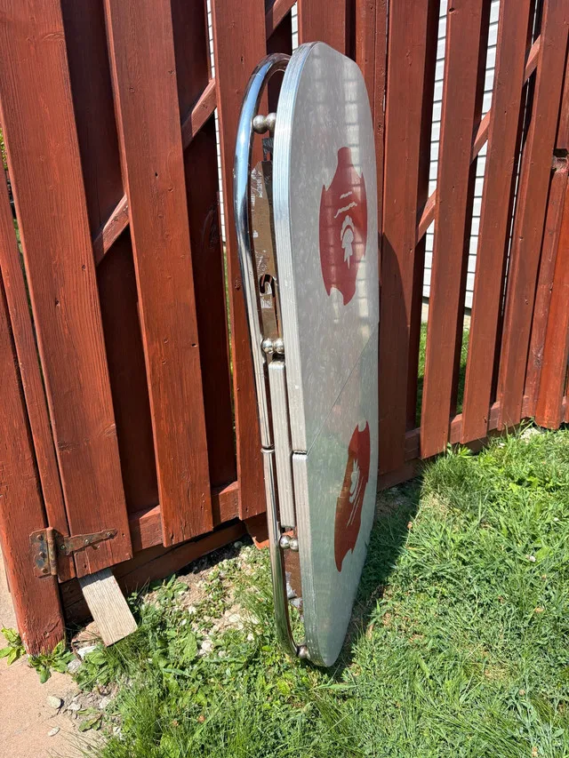 Vintage Diner Table and Chairs image indicator(6)