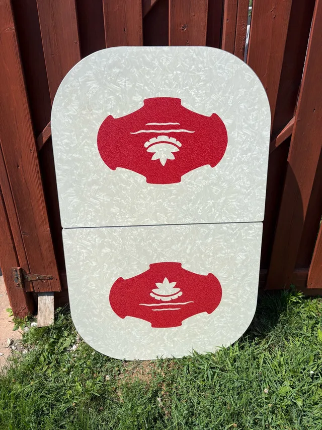 Vintage Diner Table and Chairs image indicator(9)