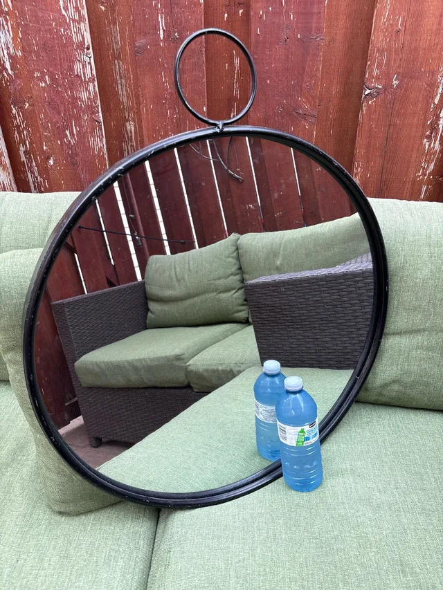 Round Mirror thumbnail