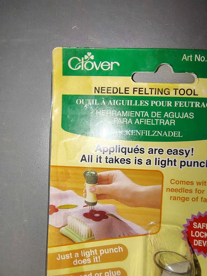 Clover Pen Style Needle Felting Tool (Art No. 8900) - photo 3