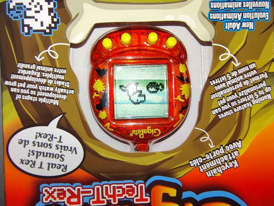 GigaPets Tech T-Rex Virtual Pet (Collector's Edition) - photo 3