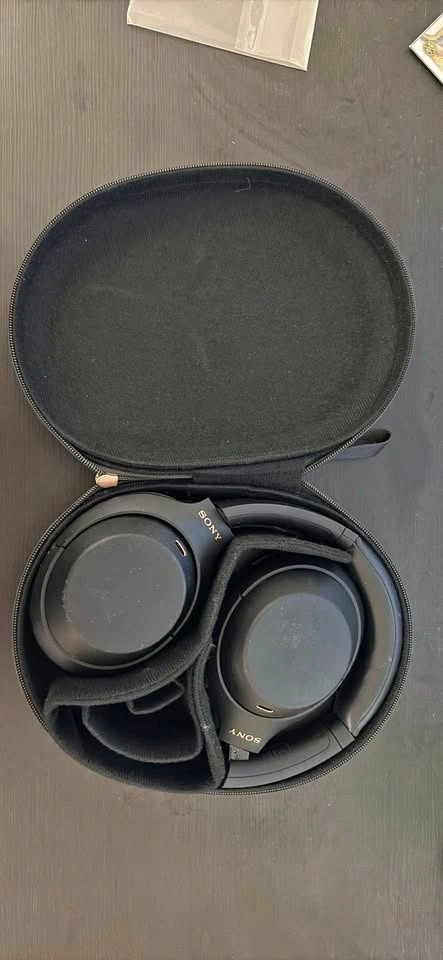 Sony WH-1000XM4 Headphones