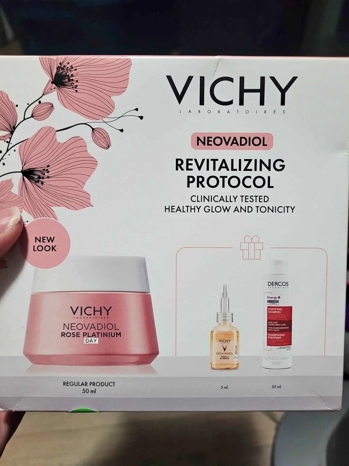 NEW Vichy Neovadiol Revitalizing Protocol Skincare Set