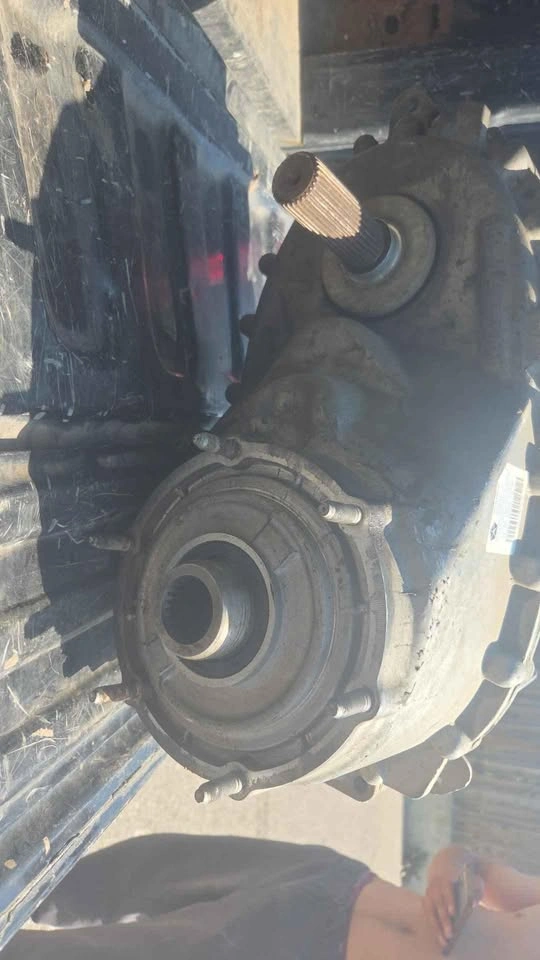Transfer case - photo 2