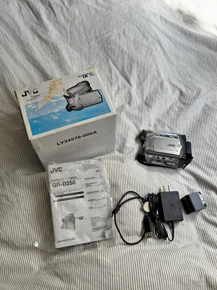 Y2K JVC Digital Camcorder
