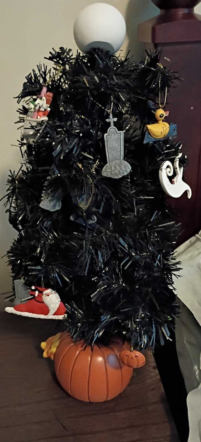 The Nightmare Before Christmas tabletop black tree - photo 4