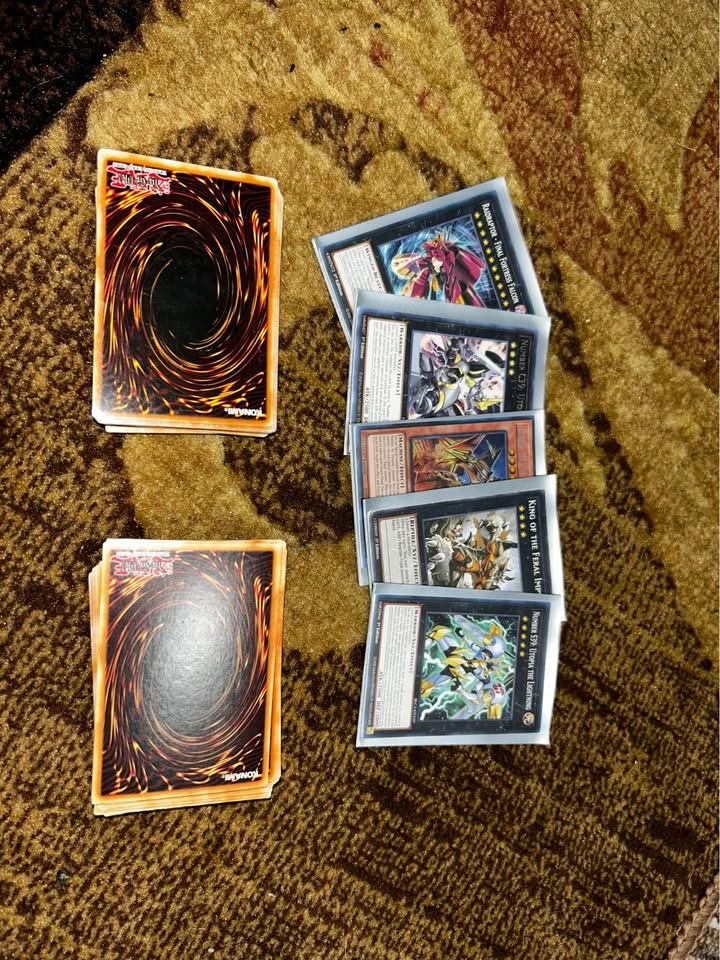 Vintage Pokémon, Yu-Gi-Oh! Cards, 1989 Batman Packs & Collectibl - photo 2