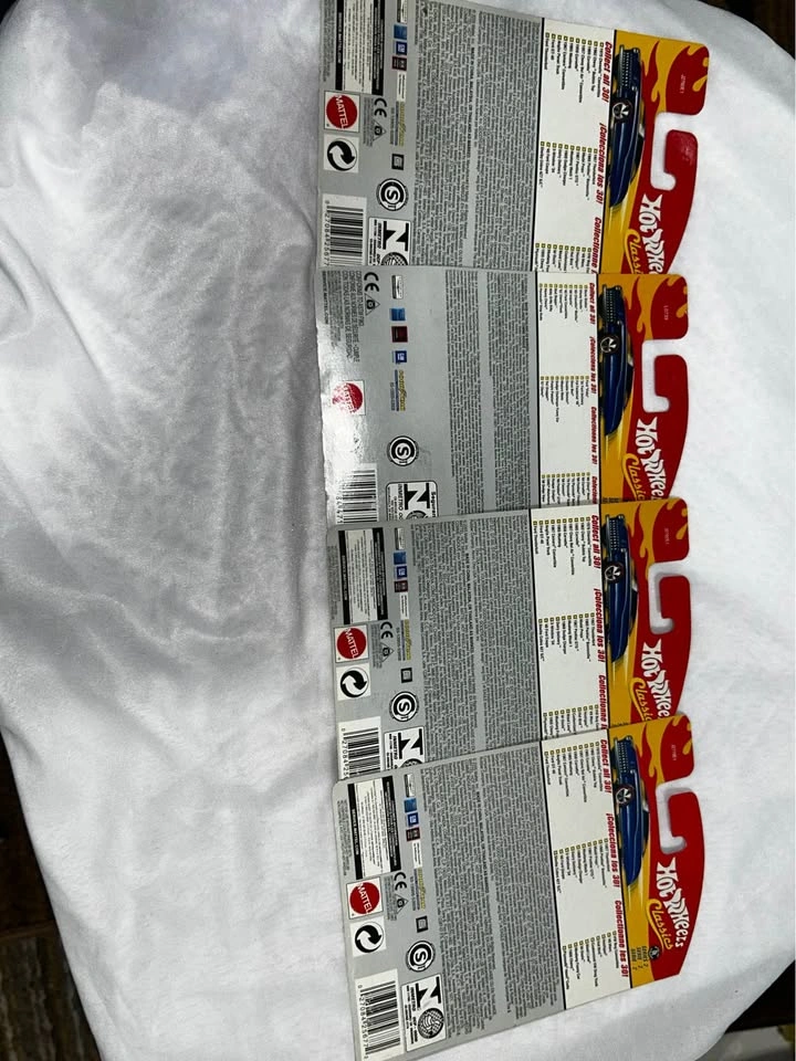 Hot Wheels Classics Lot – Series 2 & 3 Die-Cast Cars (Set of 4) - photo 4