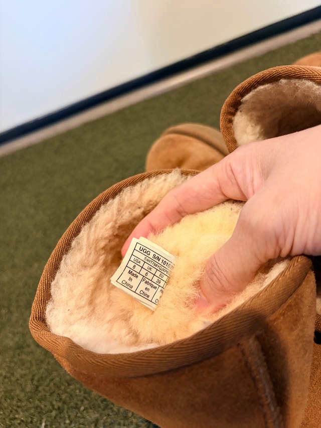 UGG Classic boots US8 - photo 5