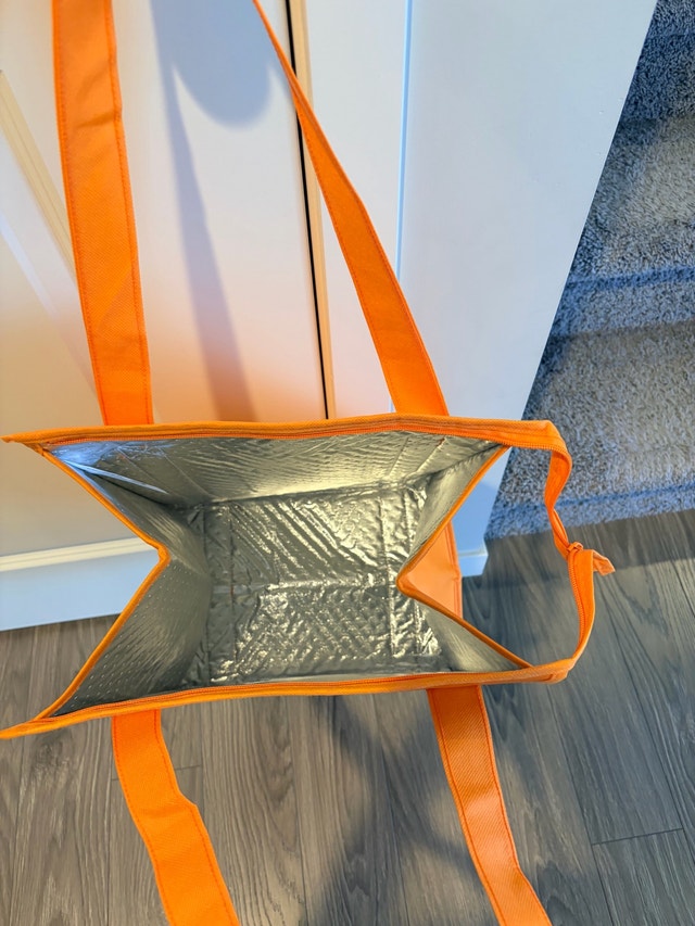 New : SkipTheDishes Insulated Lunch Bag - photo 2
