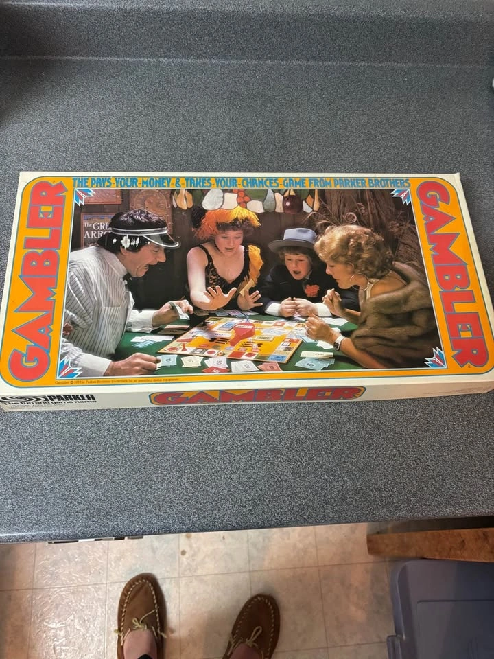 Vintage Parker Brothers Gambler Board Game - 99% complete - photo 2