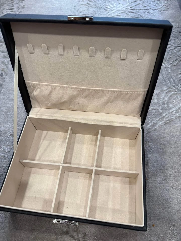 Black Two-Layer Jewelry Organizer Box - photo 3