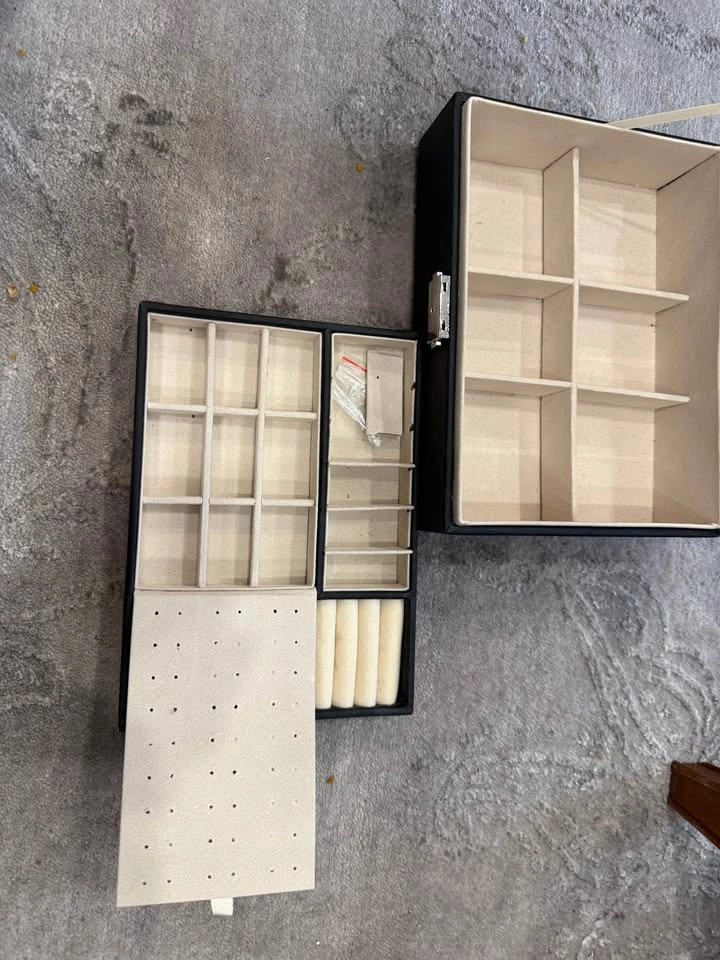 Black Two-Layer Jewelry Organizer Box - photo 4
