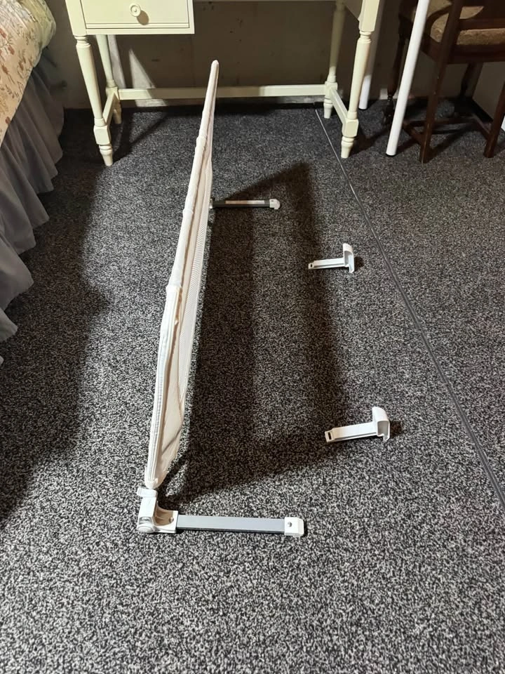 Infant/Toddler Bed Rail - photo 3