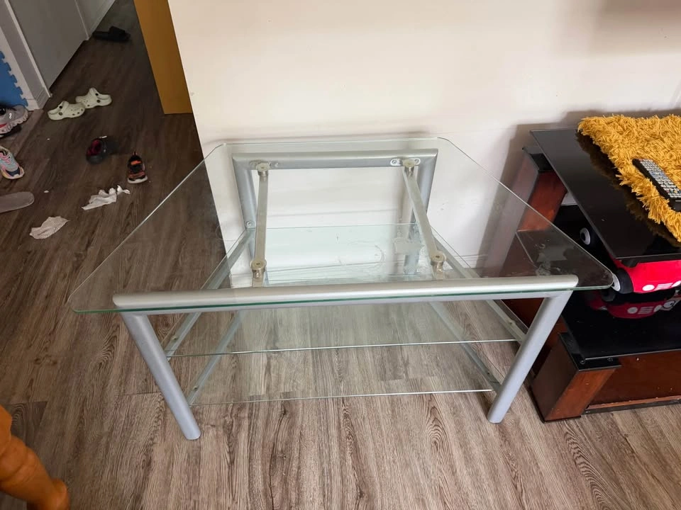 TV stand - photo 3