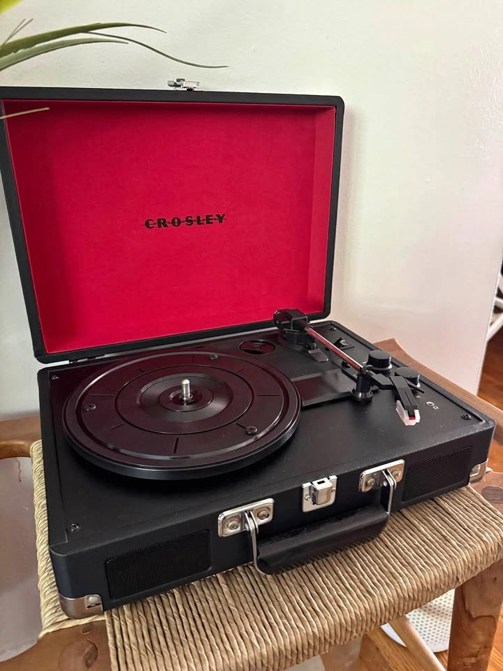 Crosley Cruiser Plus Record Player, Black