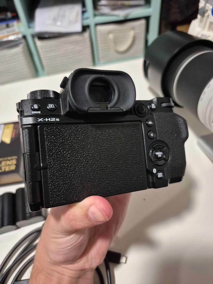 Fujifilm X-H2S + TTartisan 35mm F1.4 Lens + 64GB SD Card - photo 2