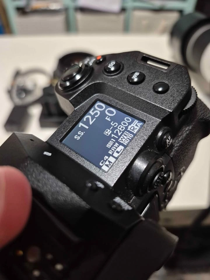 Fujifilm X-H2S + TTartisan 35mm F1.4 Lens + 64GB SD Card - photo 3