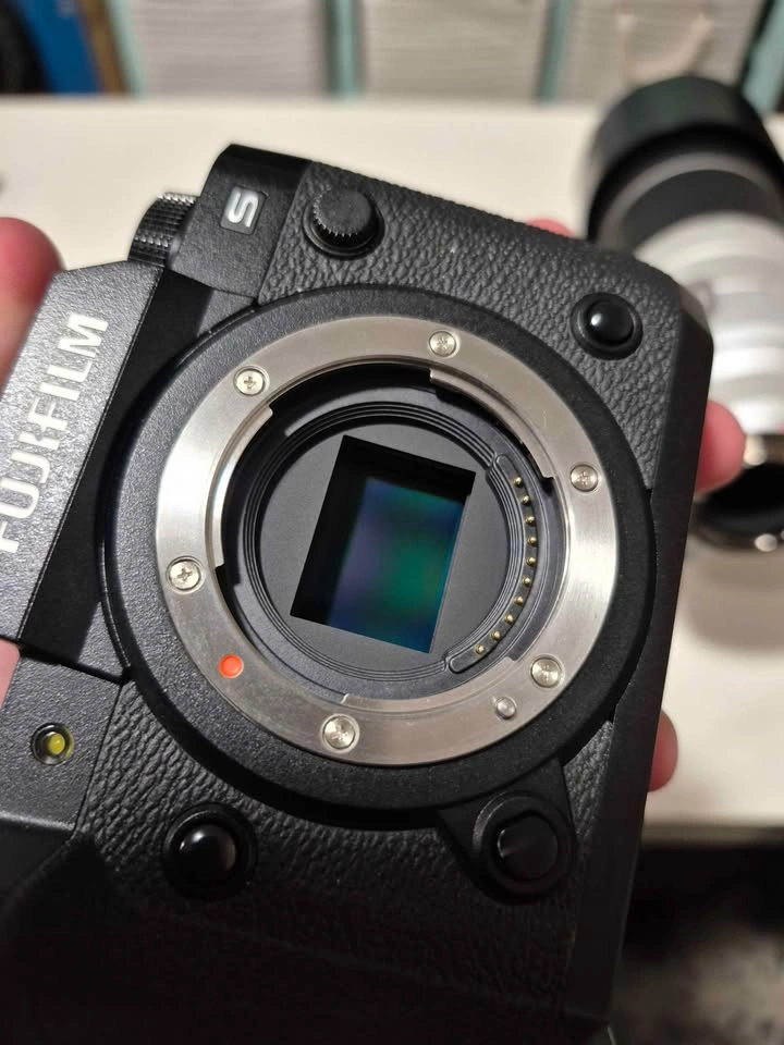 Fujifilm X-H2S + TTartisan 35mm F1.4 Lens + 64GB SD Card - photo 4