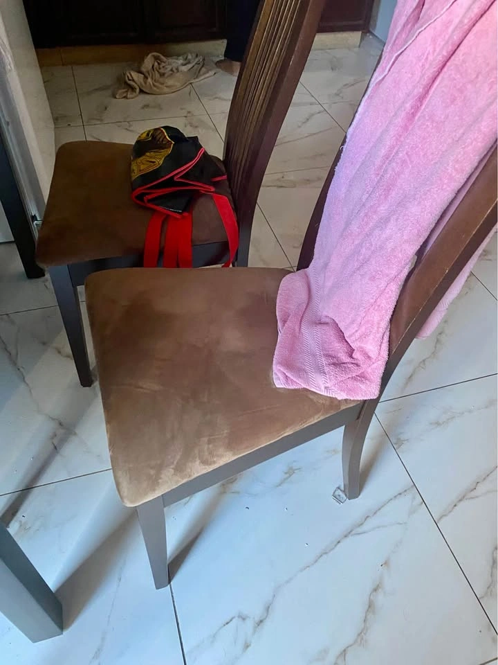 Dining Table with 4 Chairs - photo 2