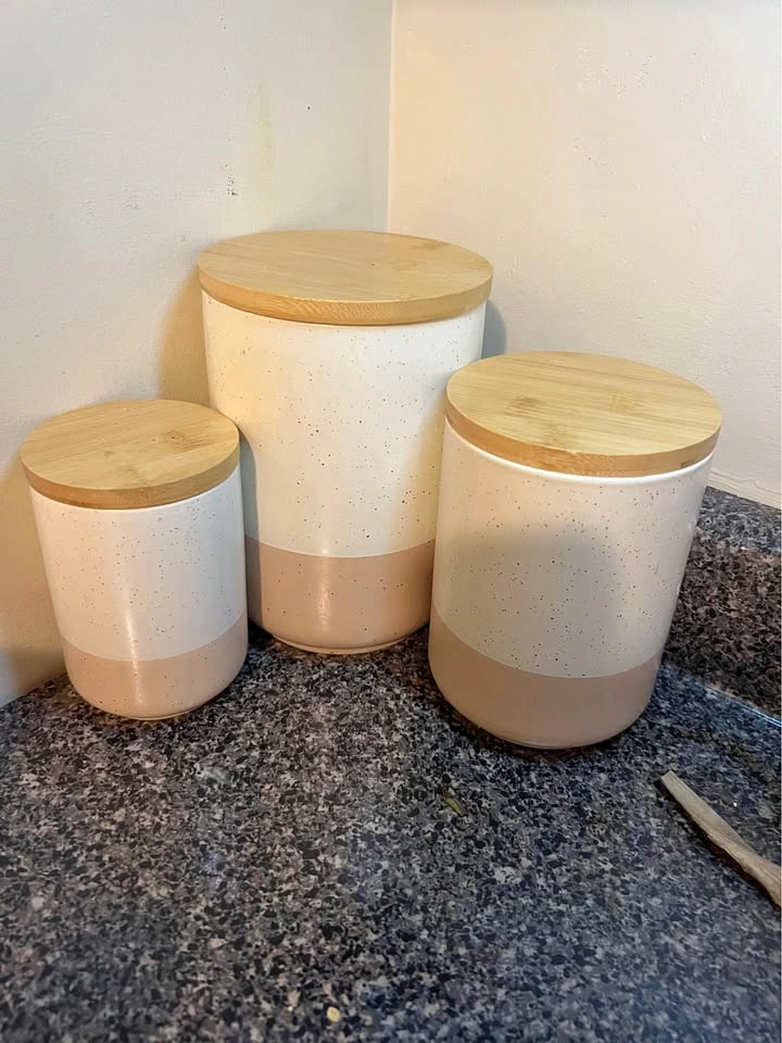 Ceramic food containers