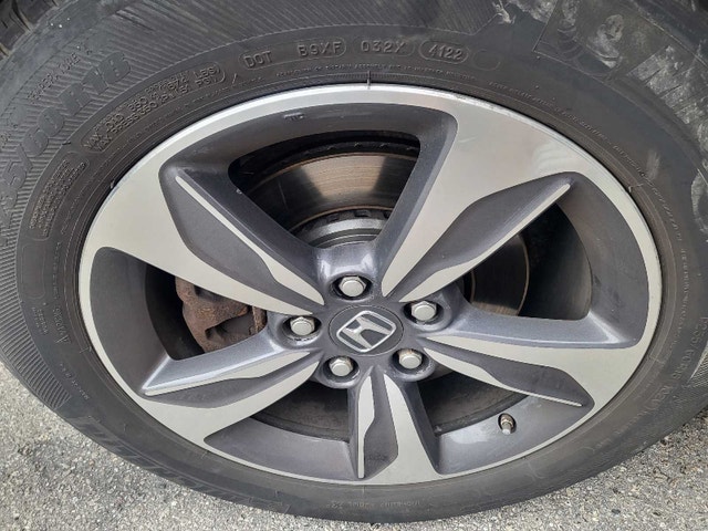 Honda Odyssey OEM Rims and All-Season Tires - photo 3