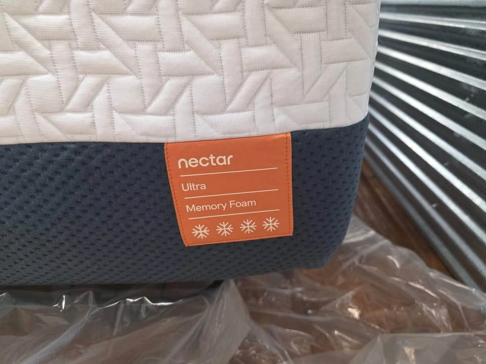 Nectar Ultra Memory Foam King Mattress, Practically new - photo 5
