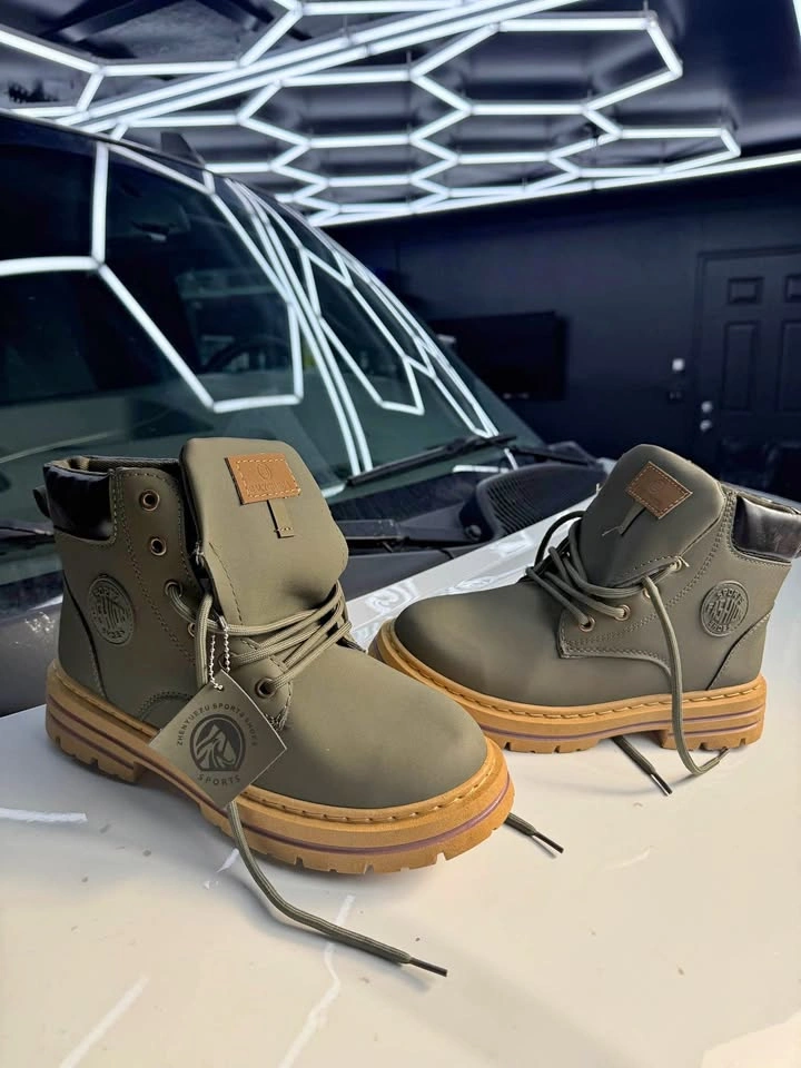 New Men’s Shoes Green