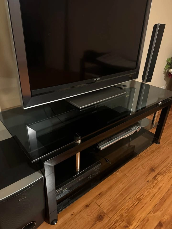 Sony TV 46-inch - photo 2