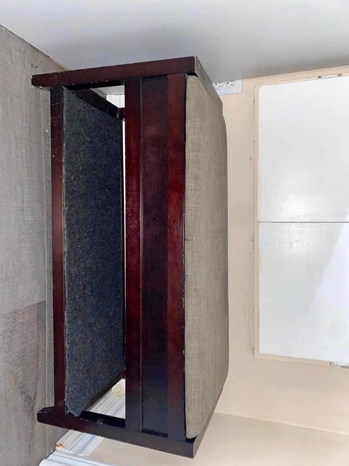 Shoe table or shoe rack