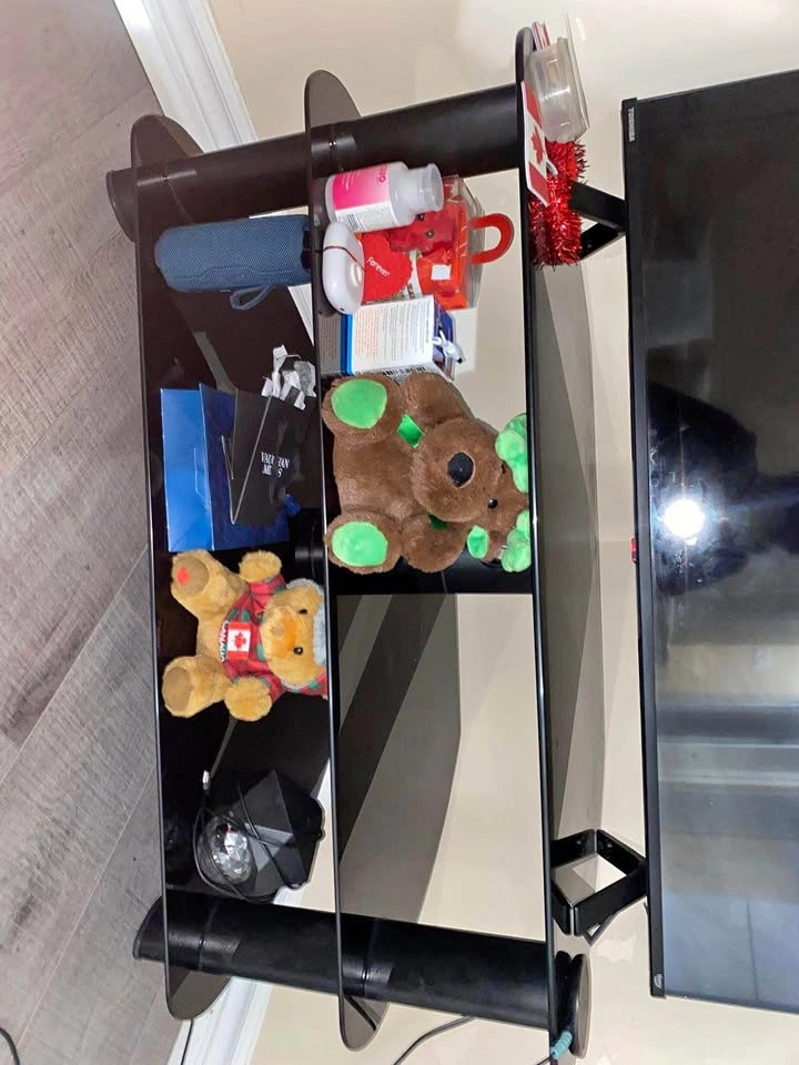 Tv stand