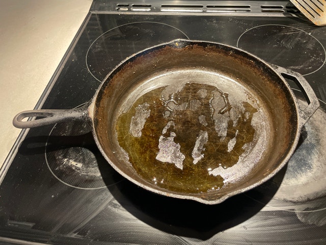 Free 12” Cast Iron Skillet Sun 6pm- M 10am