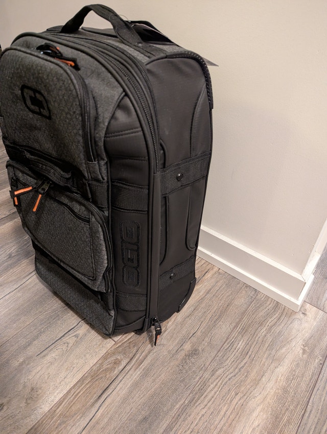 OGIO LAYOVER TRAVEL BAG - photo 3