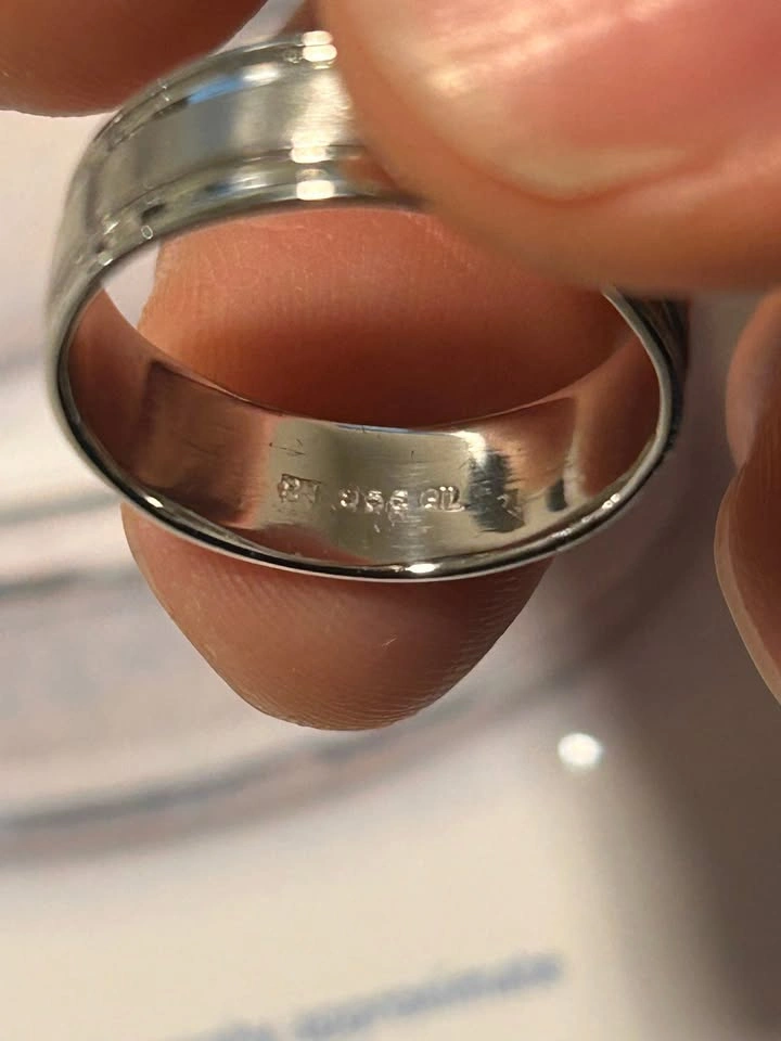 Mens Platinum wedding band size 9.25 PT950 - photo 2