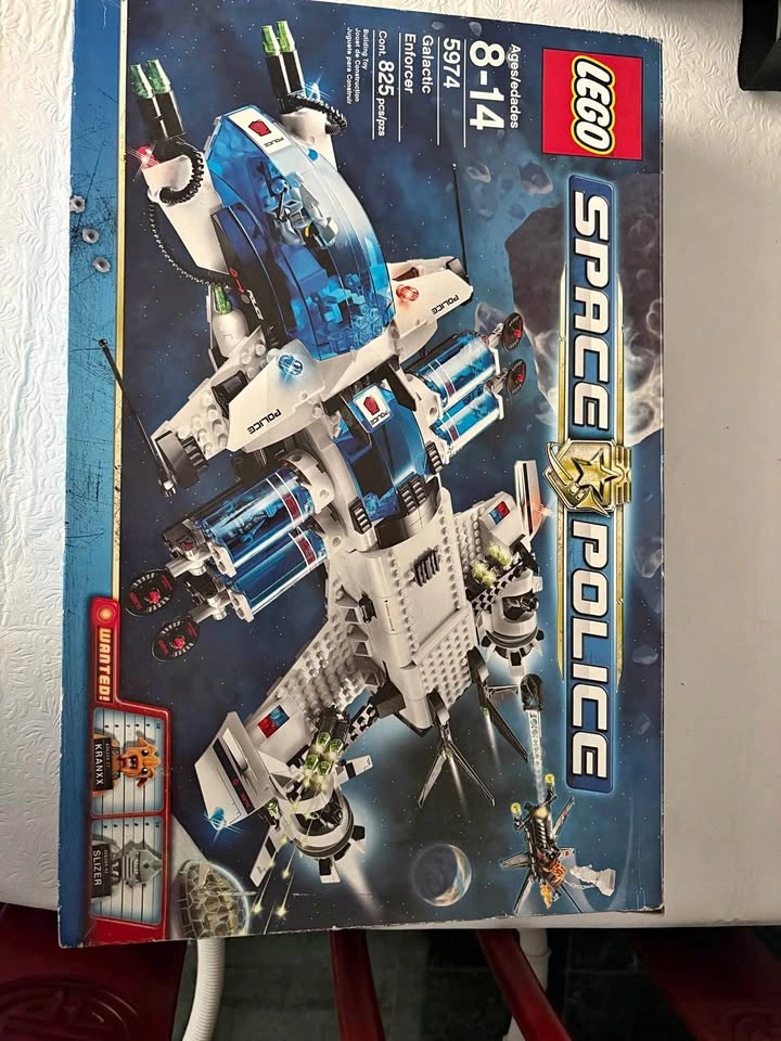 LEGO Space Police Galactic Enforcer 5974