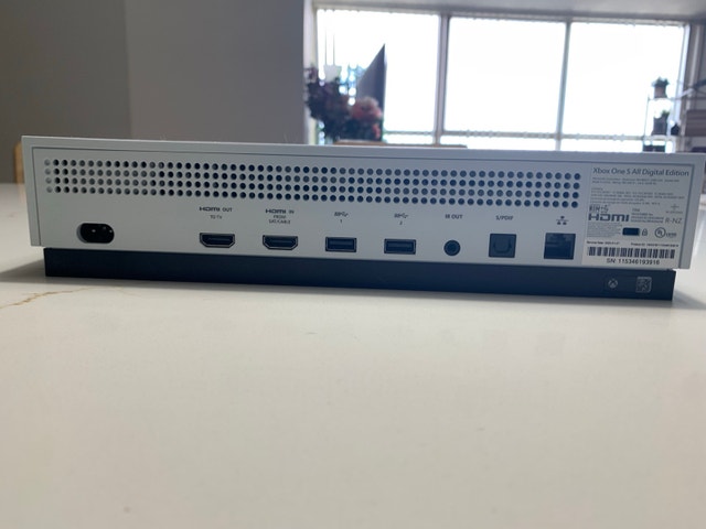 Xbox One S 1TB All-Digital Console Only + Cords - photo 3