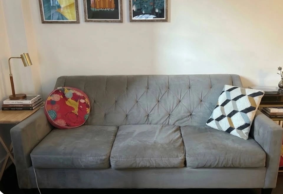 Grey Diamond Tufted Sofa - photo 2