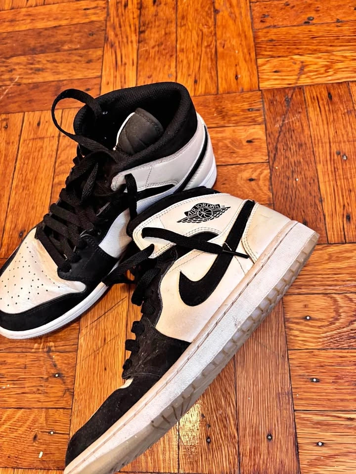 Air Jordan 1 Mid Diamond Shorts Size 8.5