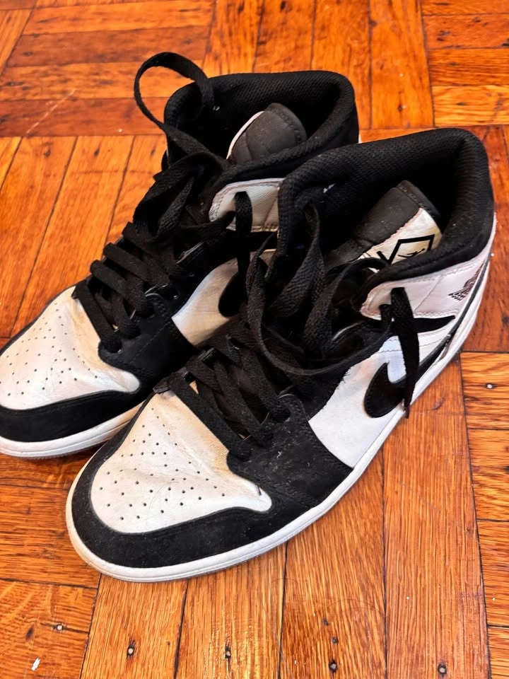 Air Jordan 1 Mid Diamond Shorts Size 8.5 - photo 2