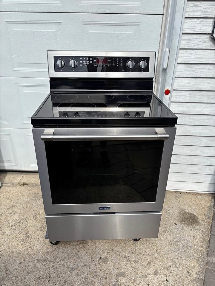 Maytag Electric Stove 30"