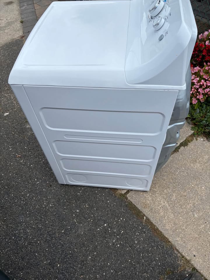 GE Natural Gas Dryer 27" - photo 3