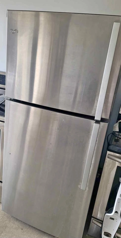 Whirlpool top freezer