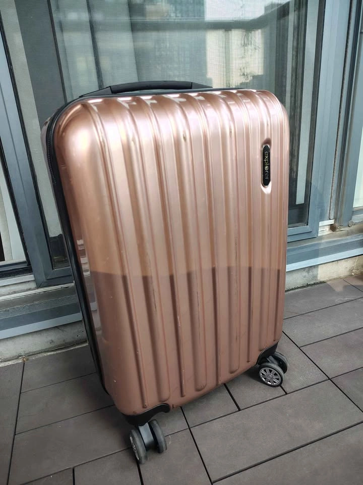 Explorer Hardside Spinner Suitcase - photo 3