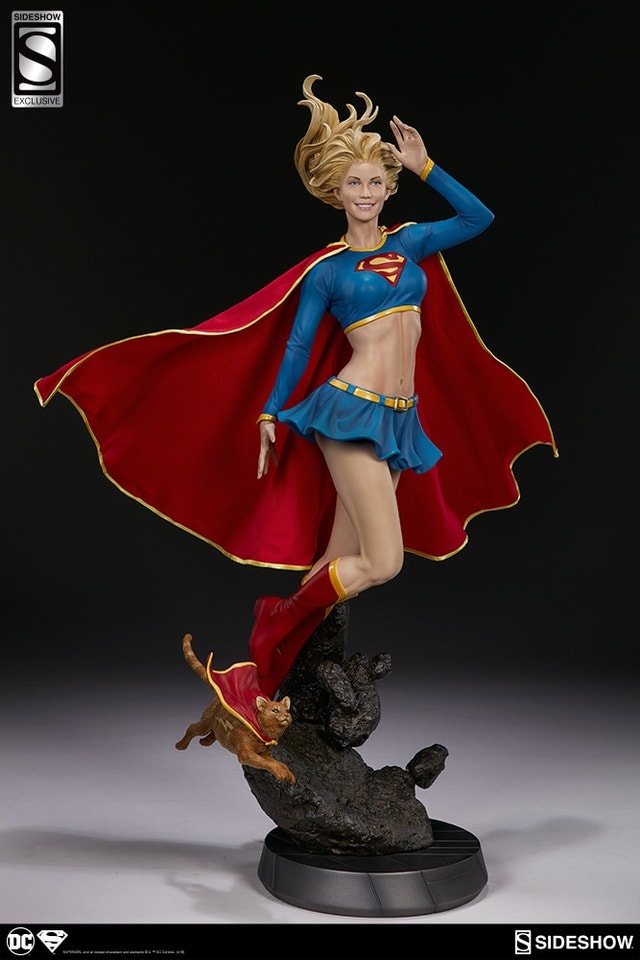 Sideshow Supergirl Exclusive Statue - photo 2