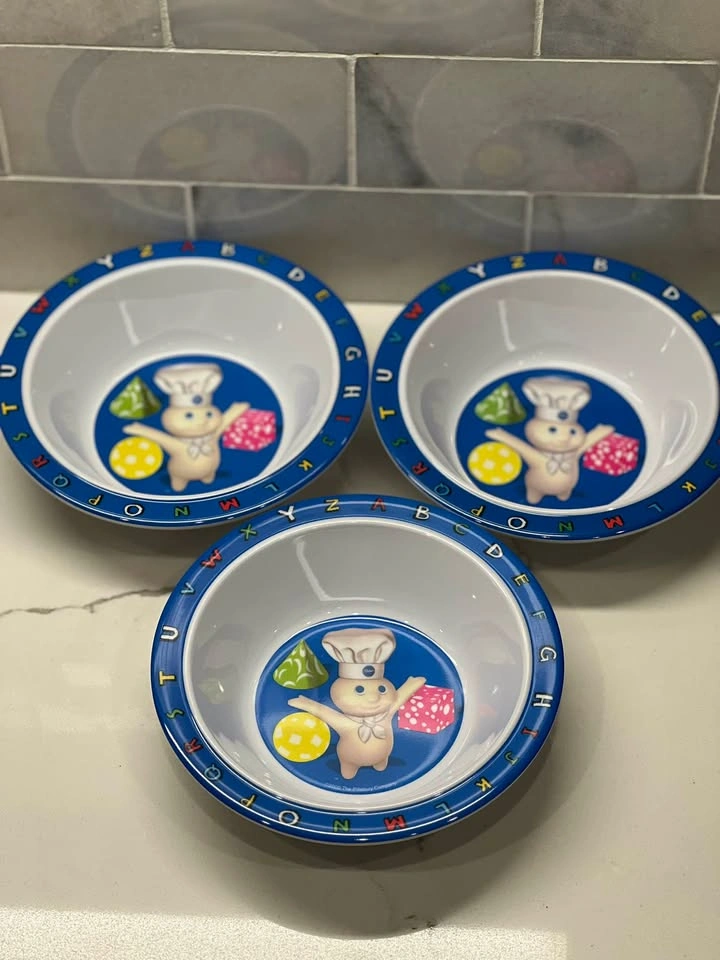 Vintage 2000 Pillsbury Doughboy Children's 9-Piece Dish Set - photo 3