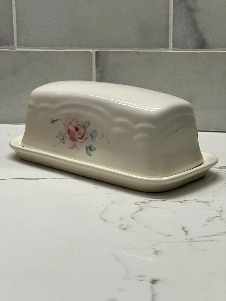 Vintage Pfaltzgraff Tea Rose Covered Butter Dish – Excellent Con - photo 2