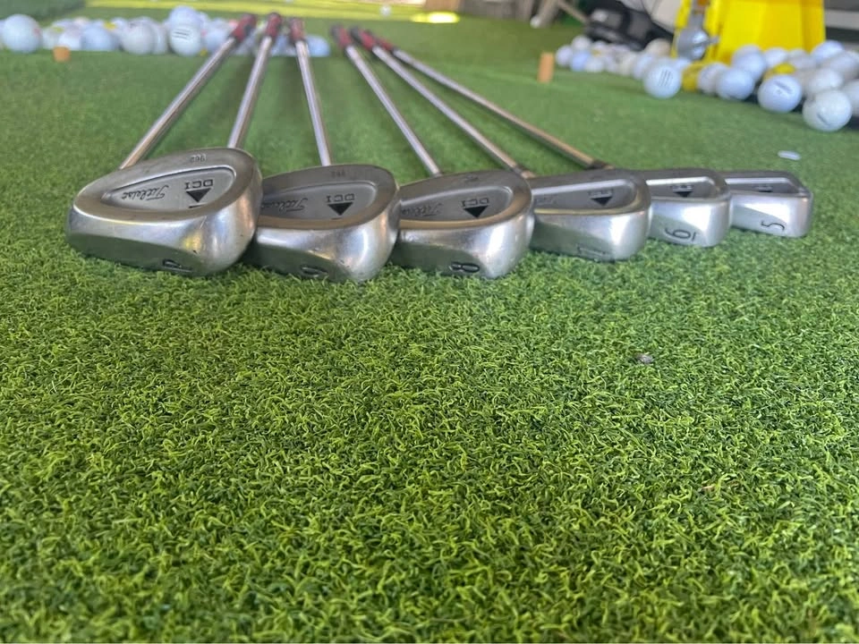 Titleist 962 Golf Iron Set - photo 2