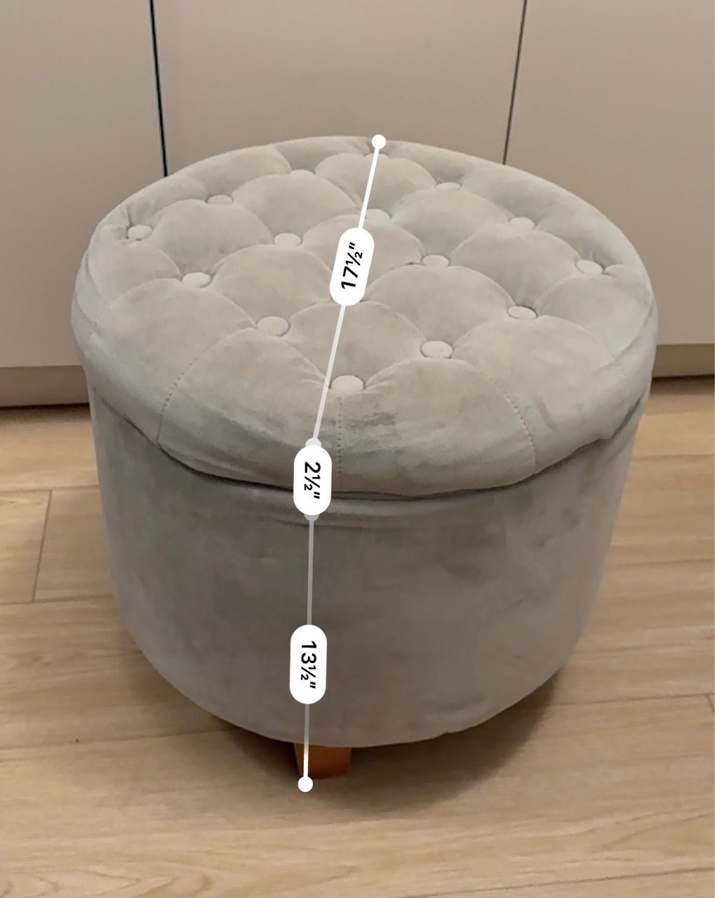 Light Gray Tufted Round Storage Ottoman 17.5” – Used - photo 3